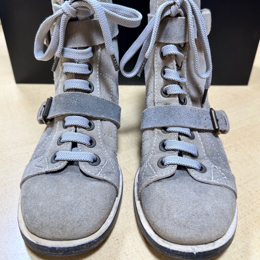 Chanel Suede Green Lace up Combat Ankle Boot with straps and buckles .EU 37.5